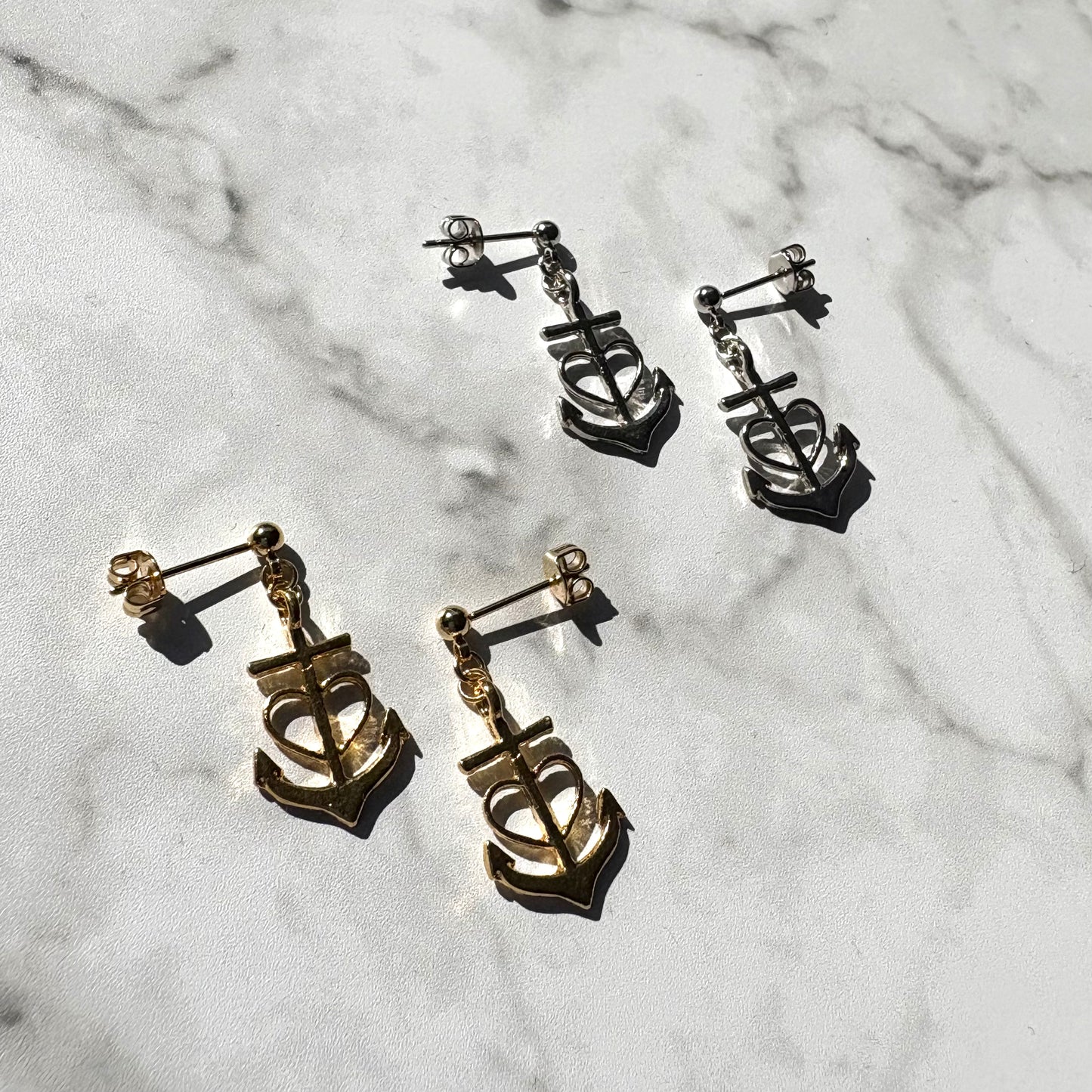 HEART ANCHOR EARRINGS