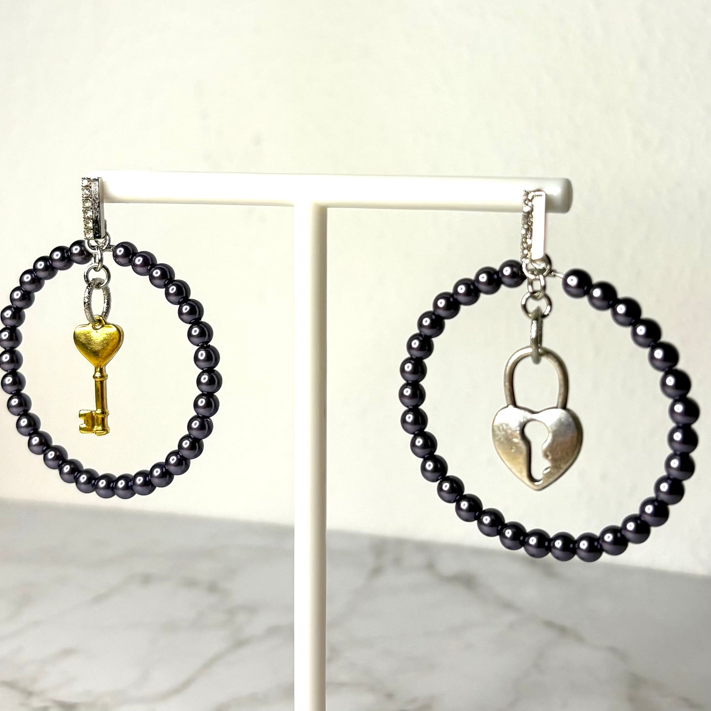 Vorhängeschloss-Perlen-Creolen